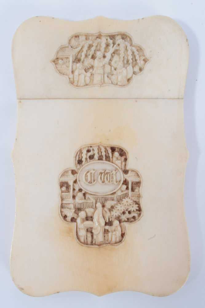 Lot 802 - Ivory card case