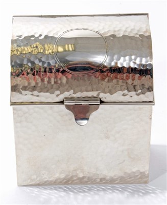 Lot 348 - Edwardian silver box