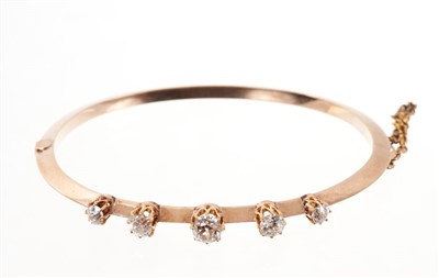 Lot 402 - Victorian 5 stone diamond bangle