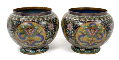 Lot 831 - Good pair of early 20th century Japanese cloisonné bowls