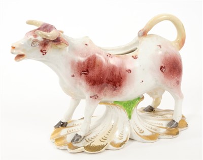 Lot 39 - Early 19th century Derby cow creamer