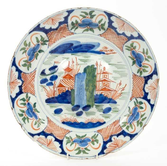 Lot 16 - Delft charger