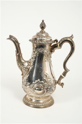 Lot 312 - George III silver coffee pot by Orlando Jackson (London 1772)