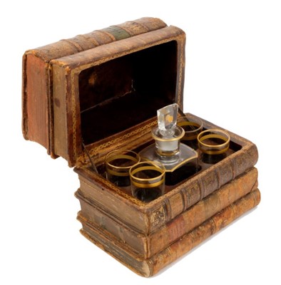 Lot 900 - Highly unusual liqueur decanter box