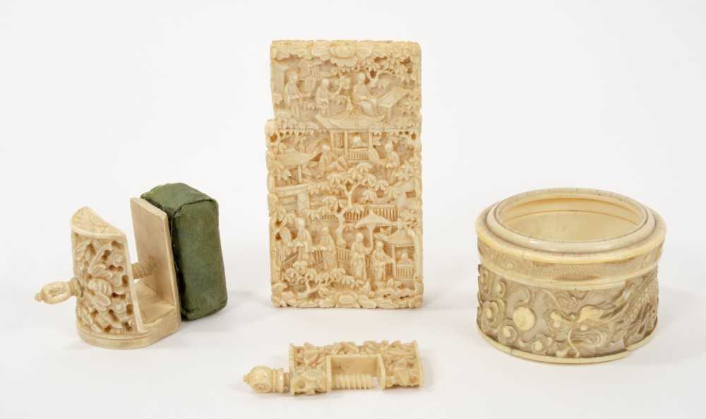 Lot 12 - 19th century Chinese Canton carved ivory sewing clamp