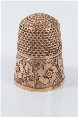 Lot 873 - 19th century rose gold thimble, size number 8, 2cm high