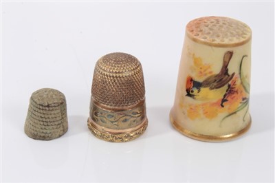 Lot 876 - Good collection of antique thimbles