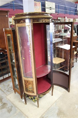 Lot 1383 - Vernis Martin style display cabinet