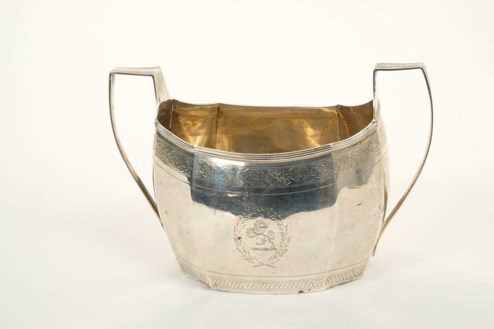 Lot 261 - Georgian silver sugar bowl.