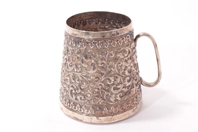 Lot 533 - Late 19th century Indian silver mug