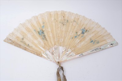 Lot 887 - 19th century Continental fan