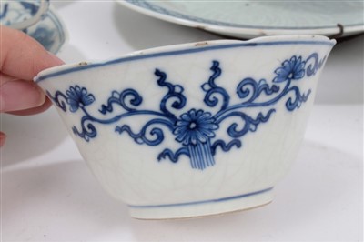Lot 65 - Collection 18th century Chinese export porcelain