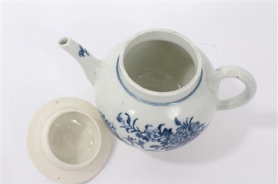 Lot 74 - 18th century Worcester blue and white teapot printed with The Fence pattern