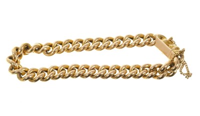 Lot 519 - Victorian 15ct curb link bracelet