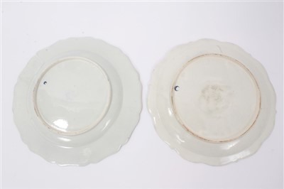 Lot 87 - Pair 18th century Worcester blue and white pine cone pattern plates