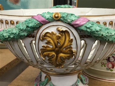 Lot 165 - 18th century Meissen porcelain fruit basket