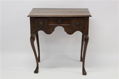 Lot 1420 - 18th century oak three drawer lowboy