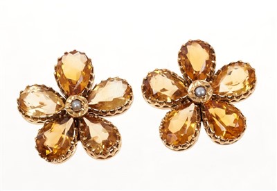 Lot 517 - Pair of Georgian style citrine flower earrings, each with pear cut citrine petals in gold setting. 20mm