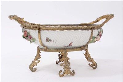 Lot 107 - 18th century Chelsea oval basket