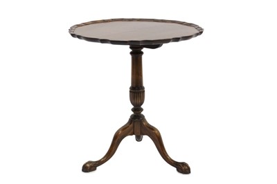 Lot 1428 - George II style mahogany occasional table