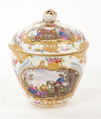 Lot 125 - Early 19th century Meissen porcelain cup and cover