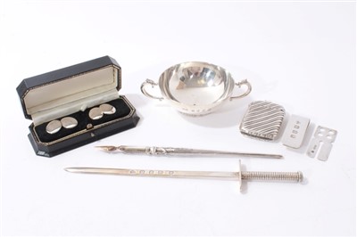 Lot 403 - Selection of contemporary Irish silver and other items.
