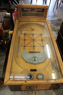 Lot 3642 - Vintage 1930's Criss Cross A-Line pinball machine