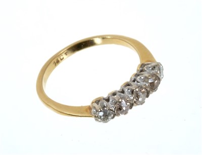 Lot 663 - Edwardian diamond five stone ring