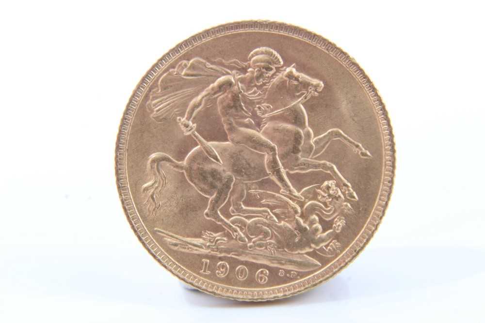 Lot 106 - G.B. gold sovereign Edward VII 1906 AEF (1 coin)