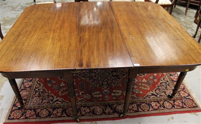 Lot 1645 - Regency mahogany extending dining table