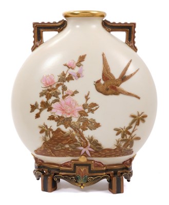 Lot 328 - Victorian Royal Worcester porcelain  ‘Japanese’ moonflask vase