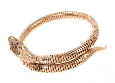 Lot 694 - 9ct gold snake bracelet