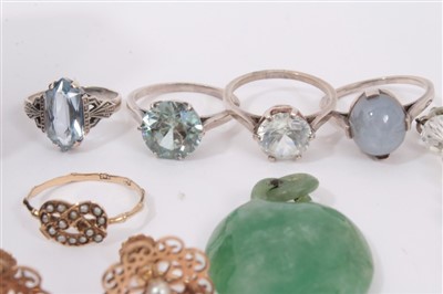 Lot 608 - Collection of jewellery