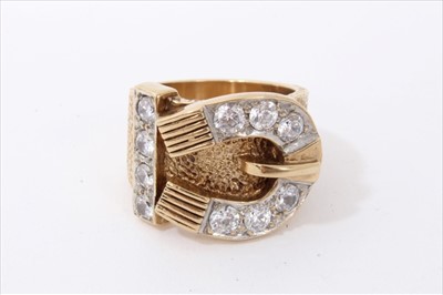 Lot 3324 - Gold 9ct large buckle ring