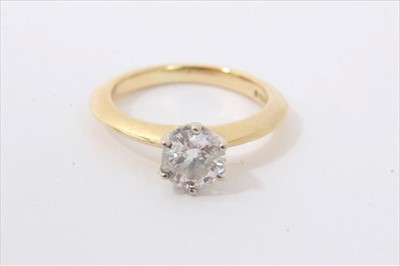 Lot 238 - 18ct gold diamond solitaire ring