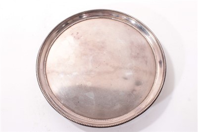 Lot 435 - Georgian silver circular salver