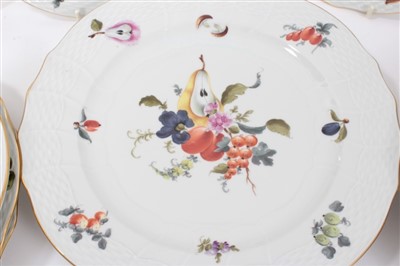 Lot 337 - A good set of twelve Herend porcelain dinner plates