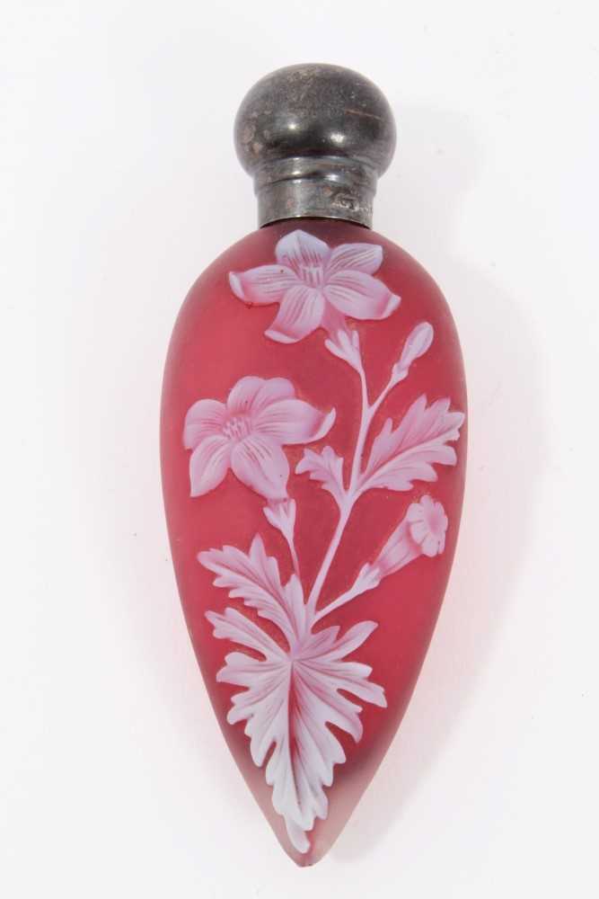 Lot 359 - Manner of Thomas Webb- Victorian cameo glass scent bottle with silver mount