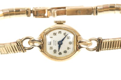 Lot 807 - Tudor Royal lady’s wristwatch