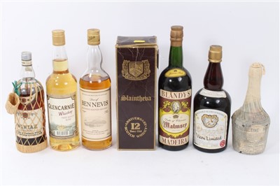 Lot 913 - Six assorted bottles