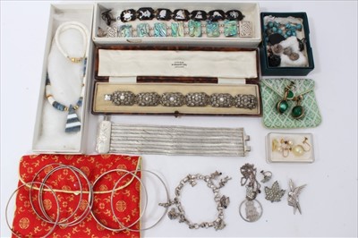 Lot 3207 - Collection silver and other jewellery