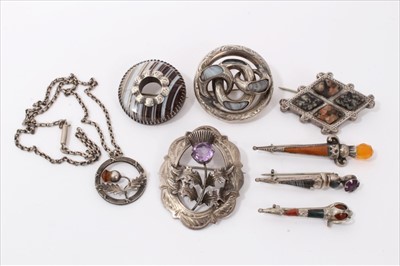 Lot 3225 - Group Scottish silver jewellery