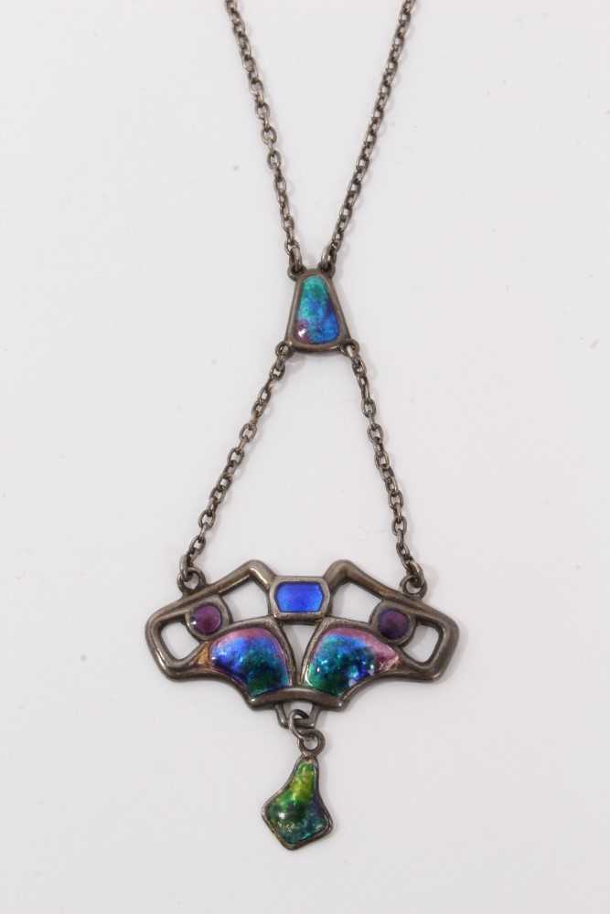 charles horner pendant