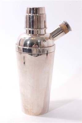 Lot 452 - Art Deco silver plated 1 1/2 pint cocktail shaker by Maple & Co.