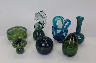 Lot 2060 - Collection of Seven pieces of Mdina glassware, to include vase, paperweights
