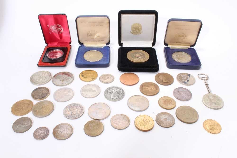 Lot 15 - Collection of Royal commemorative coins - some in fitted cases