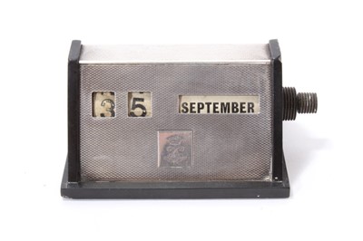 Lot 120 - Art Deco silver mounted desk calendar, Mappin & Webb, London 1939