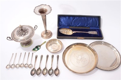 Lot 440 - Selection of miscellaneous 19th century and later silver.