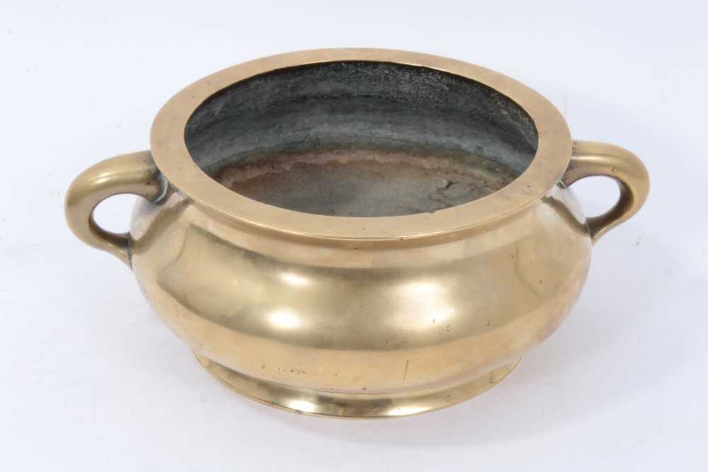 Lot 1217 - Antique Chinese bronze censor