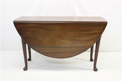 Lot 1658 - Mid 18th century mahogany drop-leaf dining table